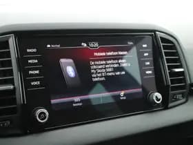 Škoda Karoq 1.5 TSI 150pk DSG Sportline Business Panoramadak Trekhaak Stoelverwarming thumbnail 35