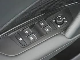 Volkswagen Tiguan 1.5 272pk eHybrid R-Line Edition Trekhaak Camera Keyless Massage Virtual Cockpit Panoramadak Carplay thumbnail 16