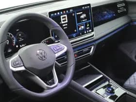 Volkswagen Tiguan 1.5 272pk eHybrid R-Line Edition Trekhaak Camera Keyless Massage Virtual Cockpit Panoramadak Carplay thumbnail 3