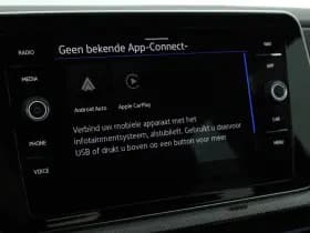 Volkswagen T-Cross 1.0 TSI 116pk DSG R-Line Camera Stoelverwarming Virtual Cockpit Navigatie thumbnail 21