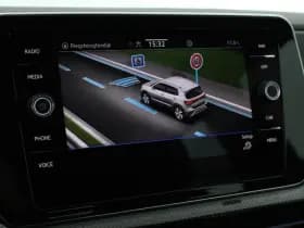 Volkswagen T-Cross 1.0 TSI 116pk DSG R-Line Camera Stoelverwarming Virtual Cockpit Navigatie thumbnail 25