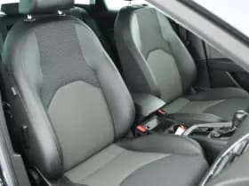 SEAT Leon ST 1.5 TSI 150pk DSG Style Ultimate Edition Led Keyless Stoelverwarming Navigatie thumbnail 2