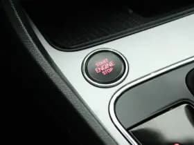 SEAT Leon ST 1.5 TSI 150pk DSG Style Ultimate Edition Led Keyless Stoelverwarming Navigatie thumbnail 4