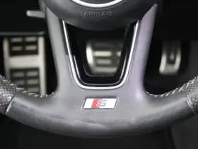 Audi A4 Avant 40 TFSI 190pk Sport S line black edition Trekhaak 360Camera Panoramadak Stoelverwarming Keyless Virtual Cockpit Navigatie thumbnail 22