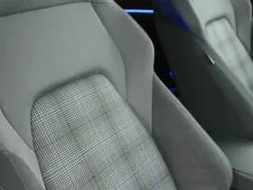 Volkswagen Golf 1.4 eHybrid 245pk GTE Stoelverwarming Keyless ACC Virtual Cockpit Navigatie thumbnail 44