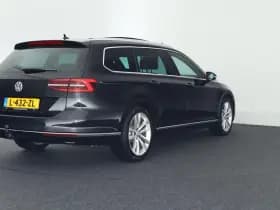 Volkswagen Passat Variant 1.4 TSI 150pk DSG ACT Highline Trekhaak Leder Panoramadak Virtual Cockpit Memory Navigatie thumbnail 12