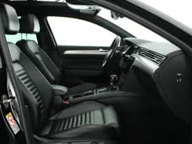 Volkswagen Passat Variant 1.4 TSI 150pk DSG ACT Highline Trekhaak Leder Panoramadak Virtual Cockpit Memory Navigatie thumbnail 16