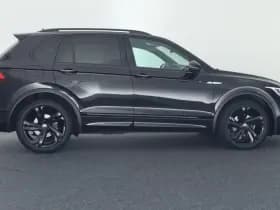Volkswagen Tiguan 1.5 TSI 150pk DSG 2x R-Line Black Style Leder Head-Up Stoelverwarming Virtual Cockpit Navigatie thumbnail 11