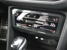 Volkswagen Tiguan 1.5 TSI 150pk DSG 2x R-Line Black Style Leder Head-Up Stoelverwarming Virtual Cockpit Navigatie thumbnail 36