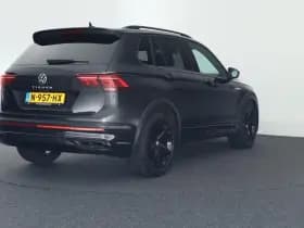 Volkswagen Tiguan 1.5 TSI 150pk DSG 2x R-Line Black Style Leder Head-Up Stoelverwarming Virtual Cockpit Navigatie thumbnail 10
