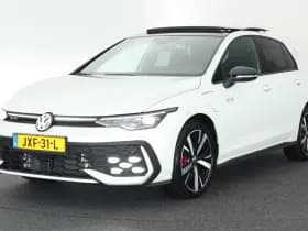 Volkswagen Golf 1.5 272pk eHybrid GTE Black Style Trekhaak 360Camera Head-Up Panoramadak Keyless Stoelverwarming Navigatie