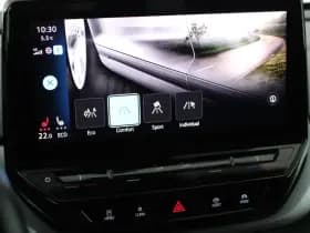 Volkswagen ID.4 First 204pk 77 kWh SOH 89% Trekhaak Camera Stoelverwarming Navigatie thumbnail 32