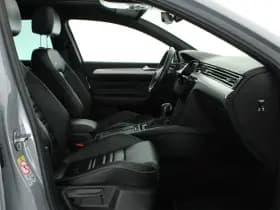 Volkswagen Passat Variant 1.5 TSI 150pk DSG R-Line Business Leder Camera Panoramadak Keyless Virtual Cockpit Navigatie thumbnail 12