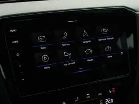 Volkswagen Passat Variant 1.5 TSI 150pk DSG R-Line Business Leder Camera Panoramadak Keyless Virtual Cockpit Navigatie thumbnail 21