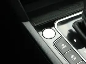 Volkswagen Passat Variant 1.5 TSI 150pk DSG R-Line Business Leder Camera Panoramadak Keyless Virtual Cockpit Navigatie thumbnail 35