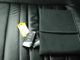 Volkswagen Passat Variant 1.5 TSI 150pk DSG R-Line Business Leder Camera Panoramadak Keyless Virtual Cockpit Navigatie thumbnail 45