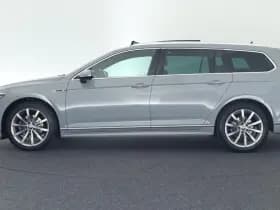 Volkswagen Passat Variant 1.5 TSI 150pk DSG R-Line Business Leder Camera Panoramadak Keyless Virtual Cockpit Navigatie thumbnail 6