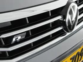 Volkswagen Passat Variant 1.5 TSI 150pk DSG R-Line Business Leder Camera Panoramadak Keyless Virtual Cockpit Navigatie thumbnail 52