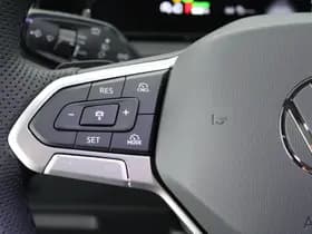 Volkswagen Tiguan 1.5 272pk eHybrid R-Line Business Trekhaak Camera Keyless Massage Virtual Cockpit Panoramadak Carplay thumbnail 19