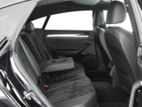 Volkswagen Arteon 1.5 TSI 150pk DSG 2x R-Line Keyless Virtual Cockpit Stoelverwarming Camera Panoramadak Navigatie thumbnail 12