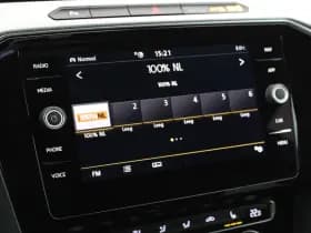 Volkswagen Arteon 1.5 TSI 150pk DSG 2x R-Line Keyless Virtual Cockpit Stoelverwarming Camera Panoramadak Navigatie thumbnail 23