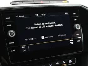 Volkswagen Arteon 1.5 TSI 150pk DSG 2x R-Line Keyless Virtual Cockpit Stoelverwarming Camera Panoramadak Navigatie thumbnail 24