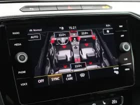 Volkswagen Arteon 1.5 TSI 150pk DSG 2x R-Line Keyless Virtual Cockpit Stoelverwarming Camera Panoramadak Navigatie thumbnail 28