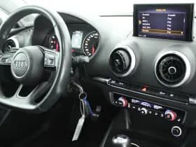 Audi A3 Limousine 1.5 TFSI 150pk CoD Sport Trekhaak Xenon Stoelverwarming Navigatie Sportstoelen thumbnail 3