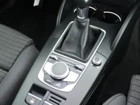 Audi A3 Limousine 1.5 TFSI 150pk CoD Sport Trekhaak Xenon Stoelverwarming Navigatie Sportstoelen thumbnail 29