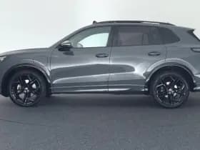 Volkswagen Tiguan 1.5 204pk eHybrid R-Line Edition Black Style Trekhaak 360Camera harman/kardon Head-Up Panoramadak Keyless Virtual Cockpit Navigatie thumbnail 11