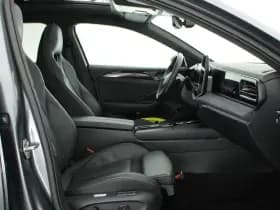 Volkswagen Passat Variant 1.5 eHybrid 204pk R-Line Edition Black Style Trekhaak Camera Head-Up Panoramadak Leder Memory Stoelverwarming Keyless Navigatie thumbnail 18