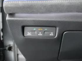 Volkswagen Passat Variant 1.5 eHybrid 204pk R-Line Edition Black Style Trekhaak Camera Head-Up Panoramadak Leder Memory Stoelverwarming Keyless Navigatie thumbnail 21