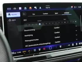 Volkswagen Passat Variant 1.5 eHybrid 204pk R-Line Edition Black Style Trekhaak Camera Head-Up Panoramadak Leder Memory Stoelverwarming Keyless Navigatie thumbnail 35