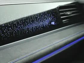 Volkswagen Passat Variant 1.5 eHybrid 204pk R-Line Edition Black Style Trekhaak Camera Head-Up Panoramadak Leder Memory Stoelverwarming Keyless Navigatie thumbnail 50