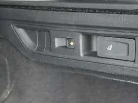 Volkswagen Passat Variant 1.5 eHybrid 204pk R-Line Edition Black Style Trekhaak Camera Head-Up Panoramadak Leder Memory Stoelverwarming Keyless Navigatie thumbnail 66