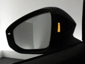 Volkswagen Passat Variant 1.5 eHybrid 204pk R-Line Edition Black Style Trekhaak Camera Head-Up Panoramadak Leder Memory Stoelverwarming Keyless Navigatie thumbnail 8