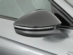 Volkswagen Passat Variant 1.5 eHybrid 204pk R-Line Edition Black Style Trekhaak Camera Head-Up Panoramadak Leder Memory Stoelverwarming Keyless Navigatie thumbnail 9