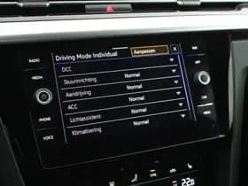 Volkswagen Arteon Shooting Brake 2.0 TSI 190pk DSG R-Line Business+ Keyless Panoramadak DCC Camera Stoelverwarming Virtual Cockpit Navigatie thumbnail 36