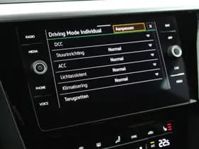 Volkswagen Arteon Shooting Brake 1.4 TSI eHybrid 218pk R-Line Business+ Panoramadak DCC Camera Stuurverwarming Virtual Cockpit Navigatie thumbnail 35