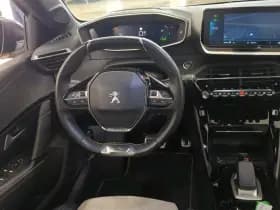Peugeot E-208 EV GT 50kWh 136pk SOH 90% Panoramadak Adaptive Cruise Camera Navigatie Stoelverwarming thumbnail 2