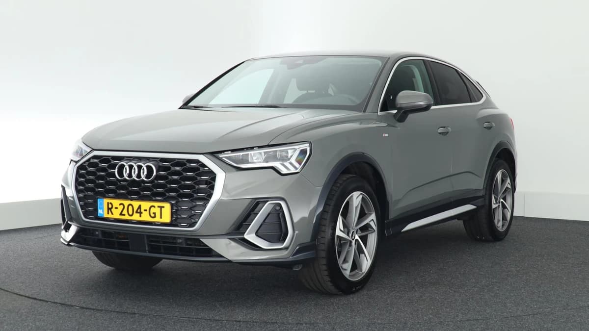 Audi Q3 Sportback 35 TFSI 150pk S-Tronic Pro Line S Trekhaak Stoelverwarming ACC Carplay Virtual Cockpit S-Line — foto 1