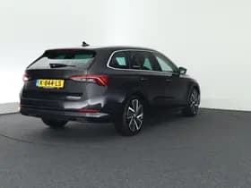 Škoda Octavia Combi 1.0 e-TSI 110pk DSG Business Edition Plus Leder Stoelverwarming V+A Keyless Virtual Cockpit Navigatie thumbnail 9