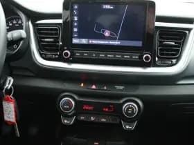 Kia Stonic 1.0 T-GDi 101pk MHEV DynamicLine Stoelverwarming Camera Navigatie thumbnail 14