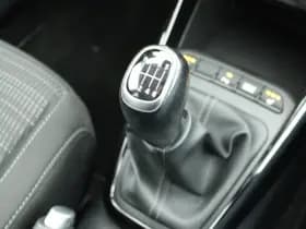 Kia Stonic 1.0 T-GDi 101pk MHEV DynamicLine Stoelverwarming Camera Navigatie thumbnail 24