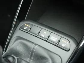 Kia Stonic 1.0 T-GDi 101pk MHEV DynamicLine Stoelverwarming Camera Navigatie thumbnail 25