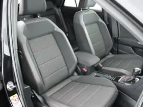 Volkswagen T-Roc 1.5 TSI 150pk DSG R-Line Sport Trekhaak Led Virtual Cockpit Navigatie Panoramadak thumbnail 2