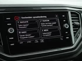 Volkswagen T-Roc 1.5 TSI 150pk DSG R-Line Sport Trekhaak Led Virtual Cockpit Navigatie Panoramadak thumbnail 31