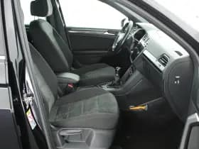 Volkswagen Tiguan 1.4 TSI 125pk R-Line Highline Trekhaak Virtual Cockpit Navigatie thumbnail 11