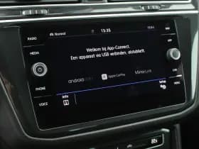 Volkswagen Tiguan 1.4 TSI 125pk R-Line Highline Trekhaak Virtual Cockpit Navigatie thumbnail 25