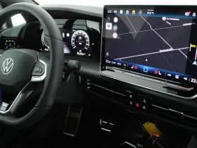 Volkswagen Golf 1.5 272pk eHybrid GTE Black Style Trekhaak 360Camera Head-Up Panoramadak Keyless Stoelverwarming Navigatie thumbnail 3